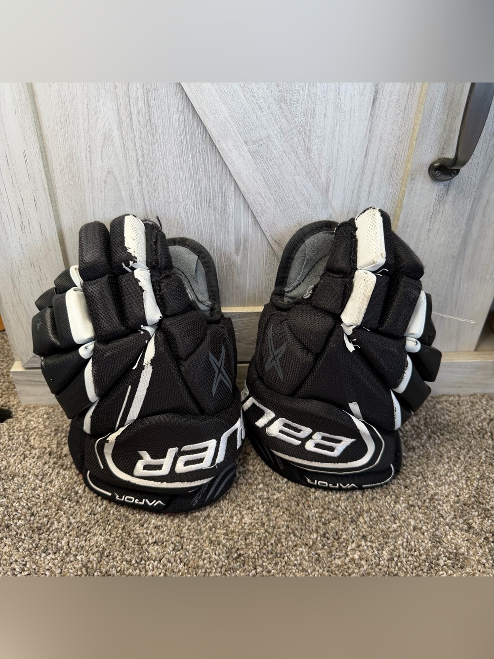 Bauer Men's Vapor Volt Hockey Glove 800 Lite Vapor  12